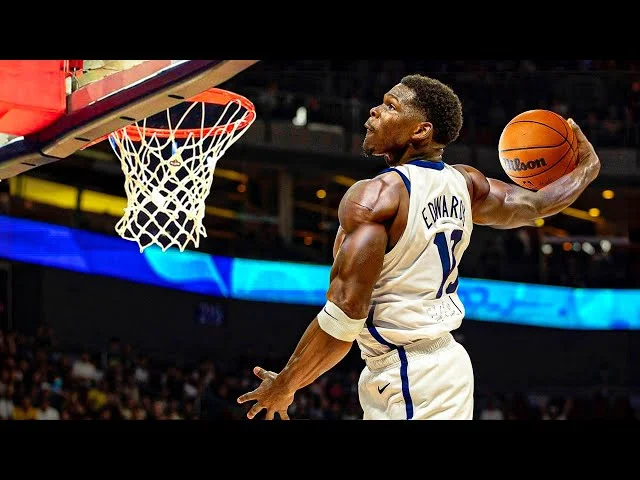 NBA球员精彩扣篮瞬间